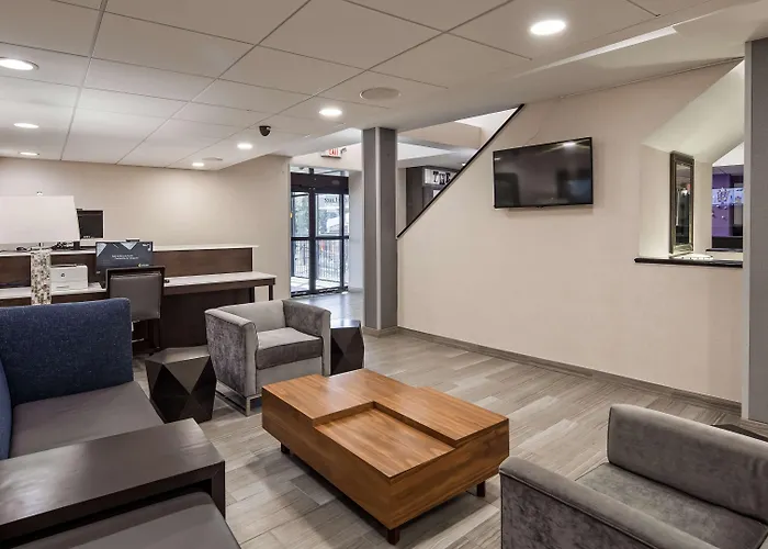 Best Western Paramus Hotel & Suites
